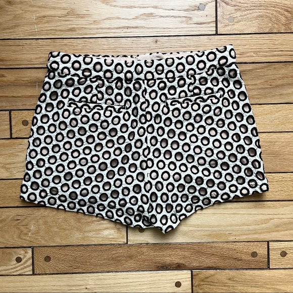 Size 2 💗 JCREW punch eyelet shorts — blush excellent condition - Picture 2 of 3